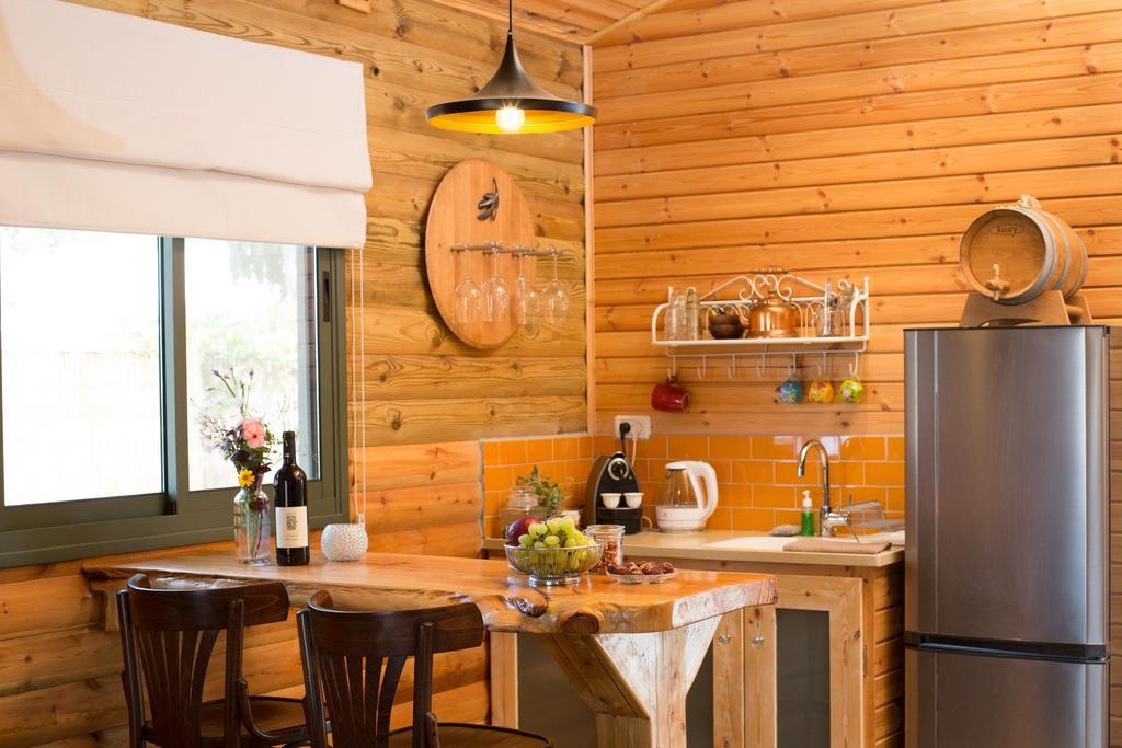 Assaf Boutique Winery & Cabins Kidmat Tsvi Eksteriør bilde