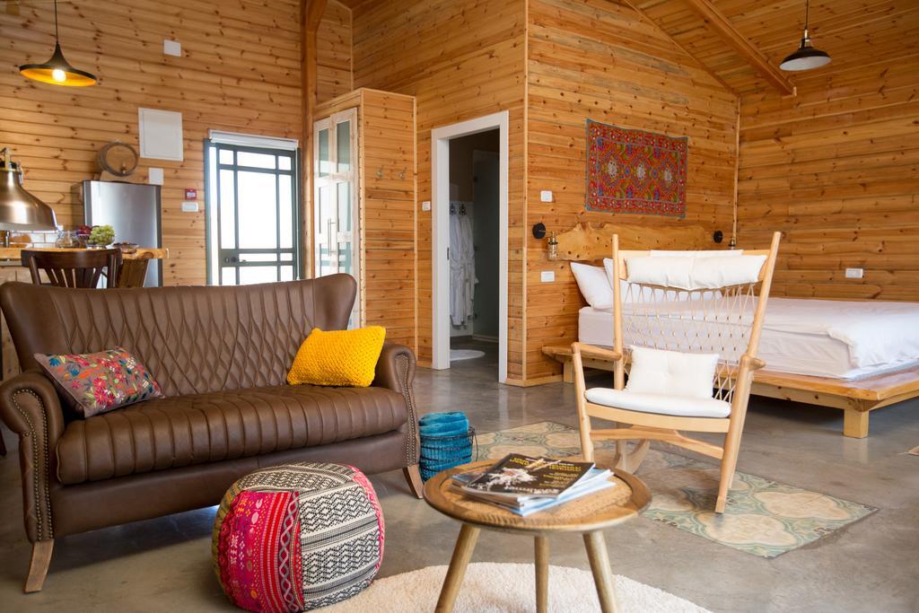 Assaf Boutique Winery & Cabins Kidmat Tsvi Eksteriør bilde