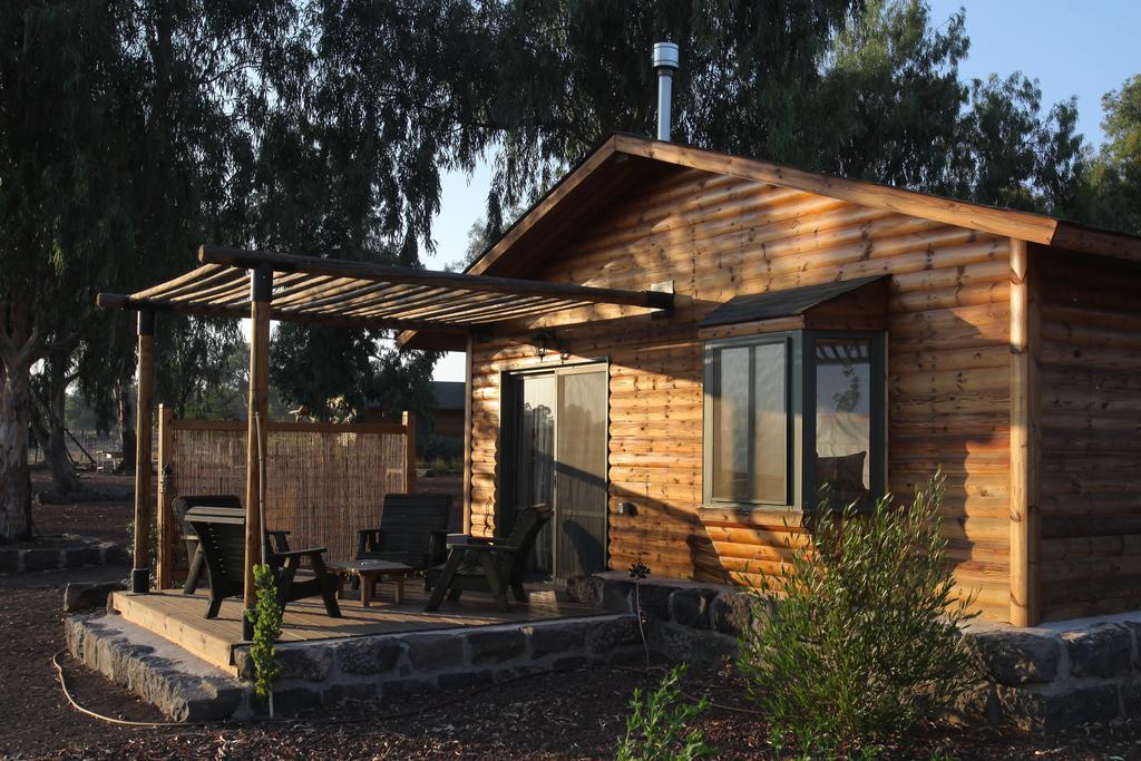 Assaf Boutique Winery & Cabins Kidmat Tsvi Eksteriør bilde
