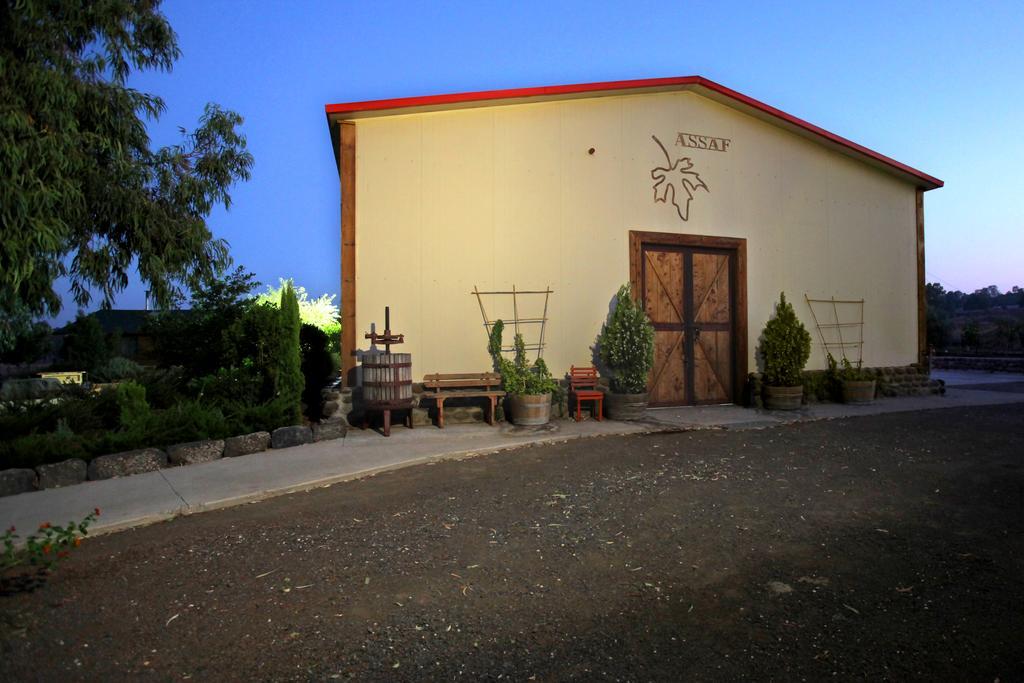 Assaf Boutique Winery & Cabins Kidmat Tsvi Eksteriør bilde