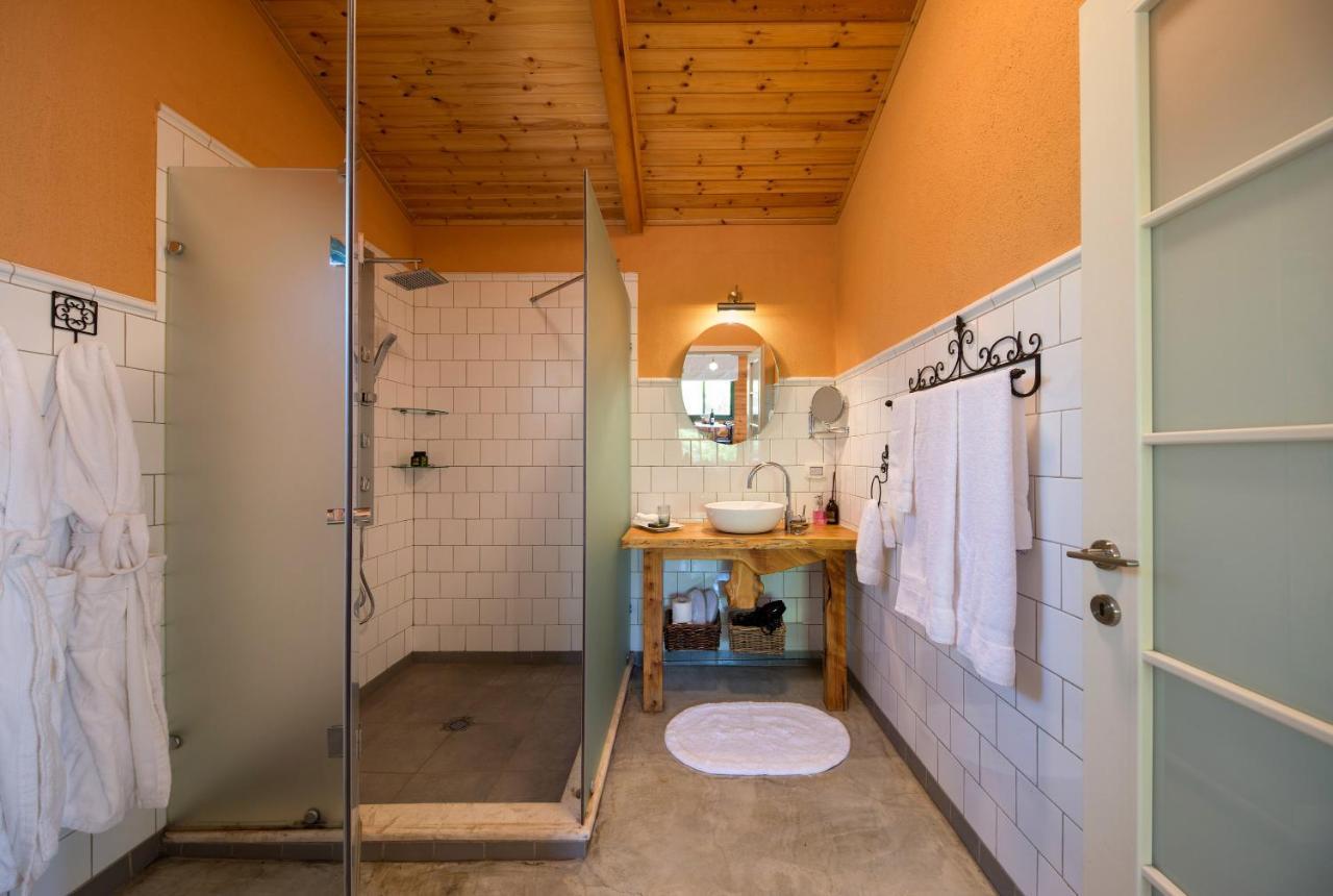 Assaf Boutique Winery & Cabins Kidmat Tsvi Eksteriør bilde