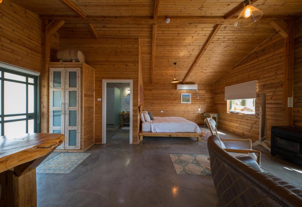 Assaf Boutique Winery & Cabins Kidmat Tsvi Eksteriør bilde