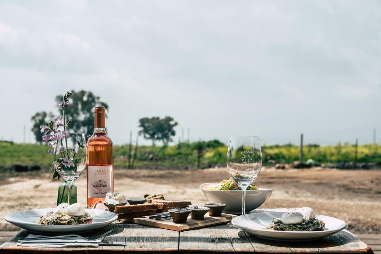 Assaf Boutique Winery & Cabins Kidmat Tsvi Eksteriør bilde